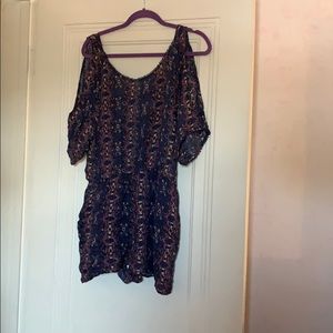 Cute never worn pattern romper